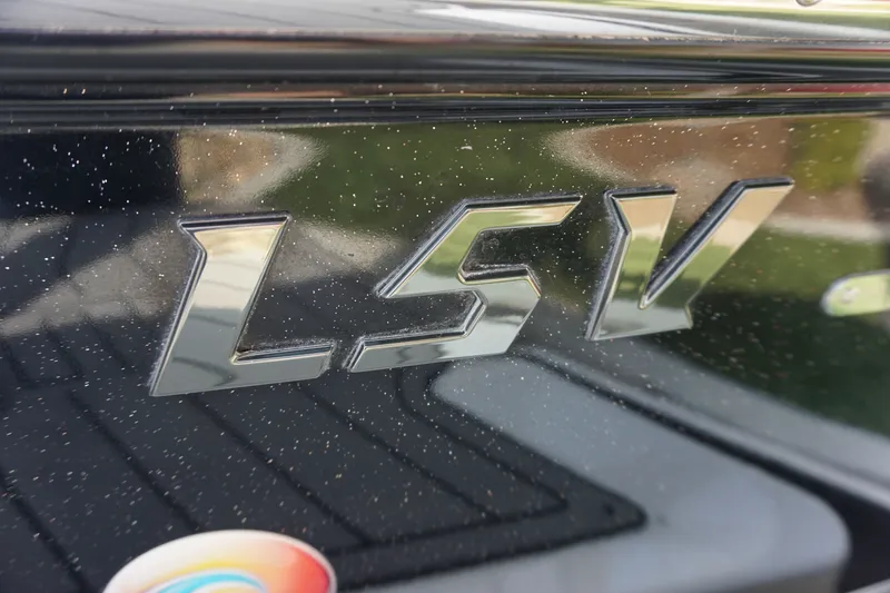 Slide: The Image of Malibu Wakesetter 25 LSV 2018 - 16