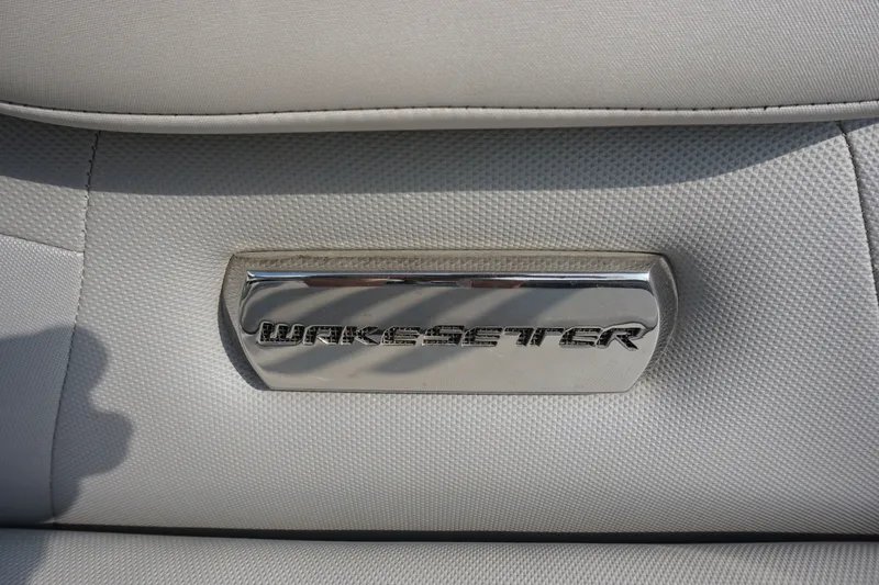 Slide: The Image of Malibu Wakesetter 25 LSV 2018 - 19