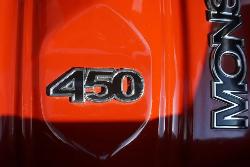 Slide: The Image of Malibu Wakesetter 25 LSV 2018 - 30