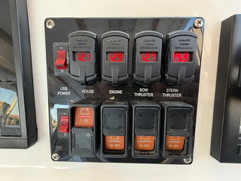 Slide: The Image of True North 38 2002 - 26