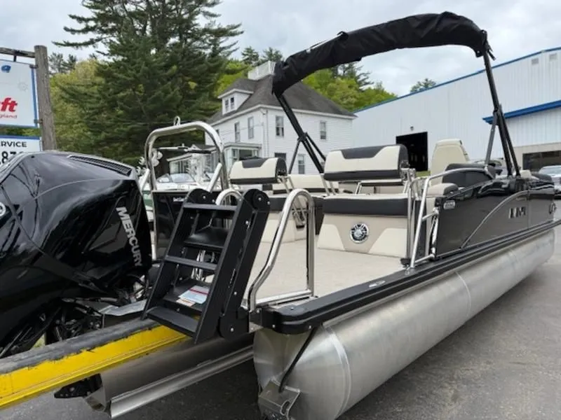 Slide: The Image of Avalon Catalina Quad 2025 - 16