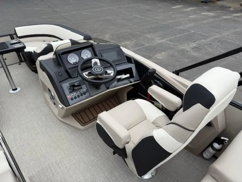 Slide: The Image of Avalon Catalina Quad 2025 - 18