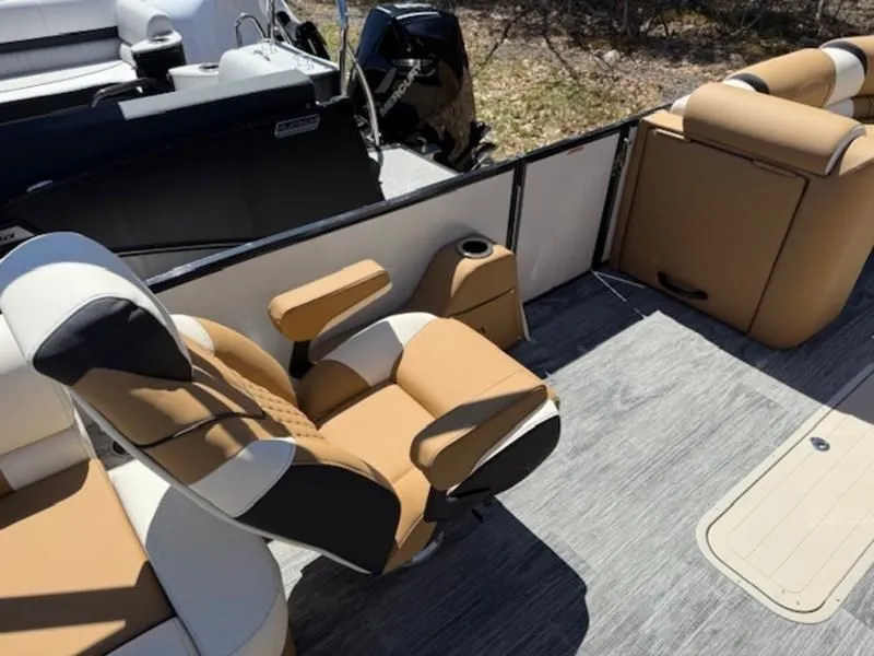 Slide: The Image of Avalon Excalibur 2025 - 14