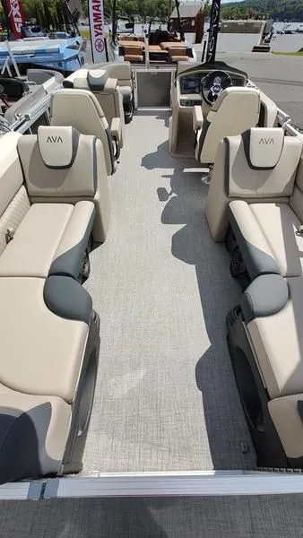 Slide: The Image of Avalon LSZ QUAD LOUNGER 2025 - 8