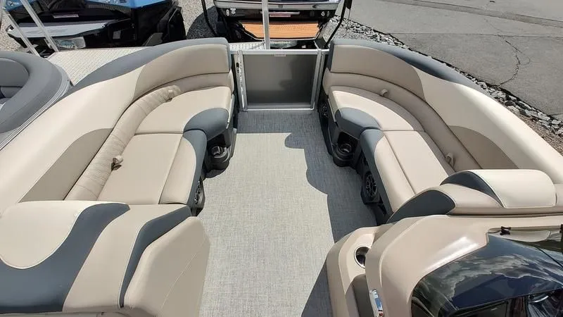 Slide: The Image of Avalon LSZ QUAD LOUNGER 2025 - 9