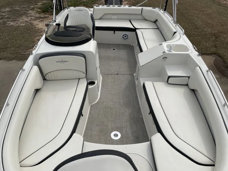 Slide: The Image of Stingray 192 SC 2020 - 13