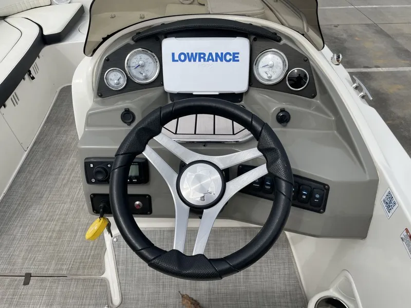 Slide: The Image of Stingray 192 SC 2020 - 7