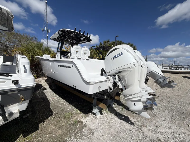 Slide: The Image of Sportsman Open 262 Center Console 2026 - 5