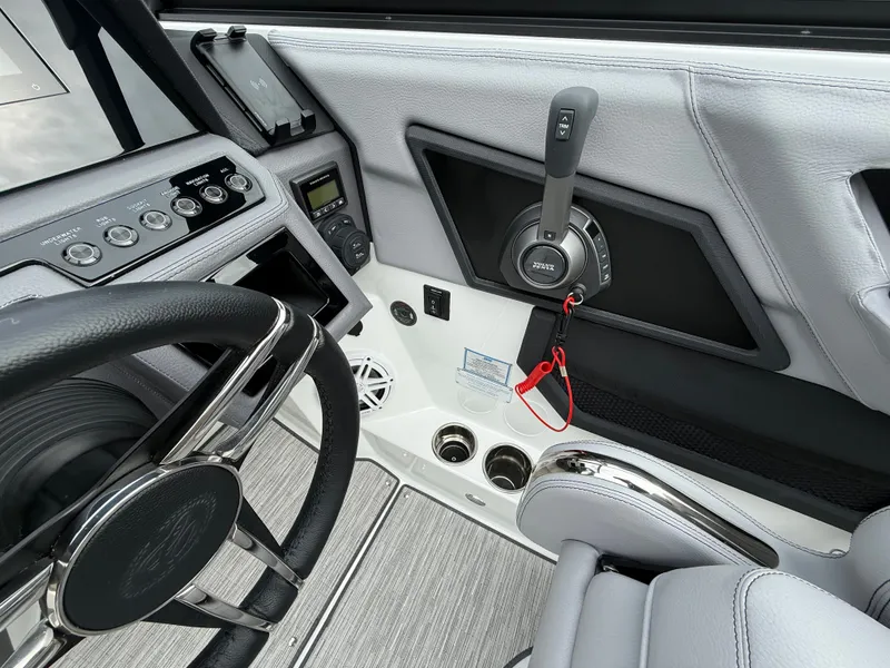 Slide: The Image of Cobalt R8 2026 - 1110