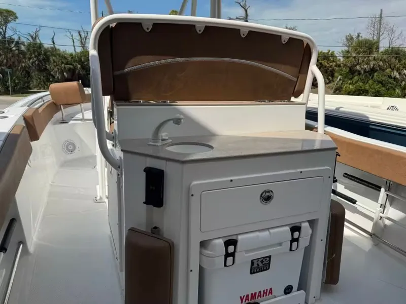 Slide: The Image of Sea Hunt Ultra 234 2024 - 6