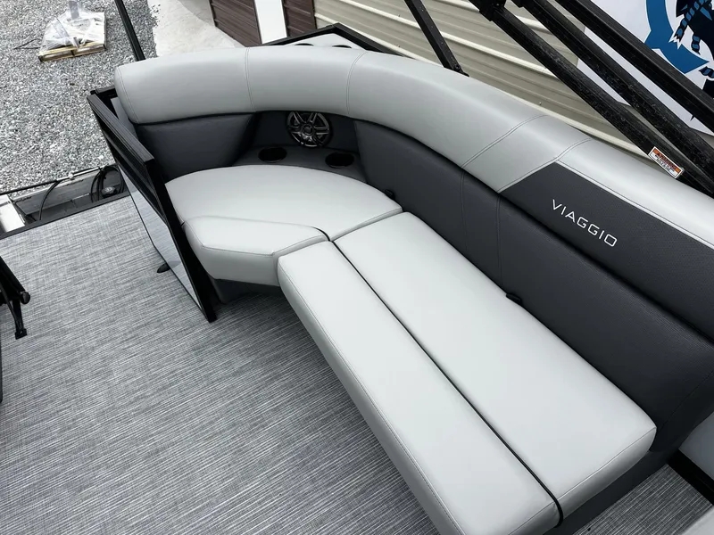 Slide: The Image of Viaggio Lago V-U 20 2026 - 7