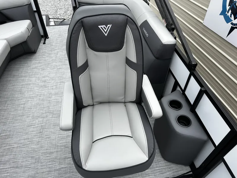 Slide: The Image of Viaggio Lago V 20 U-HONDA 115 2026 - 10