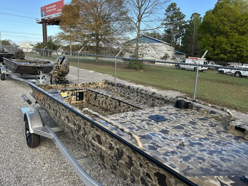 Slide: The Image of Excel 1751 Viper F4 2026 - 2