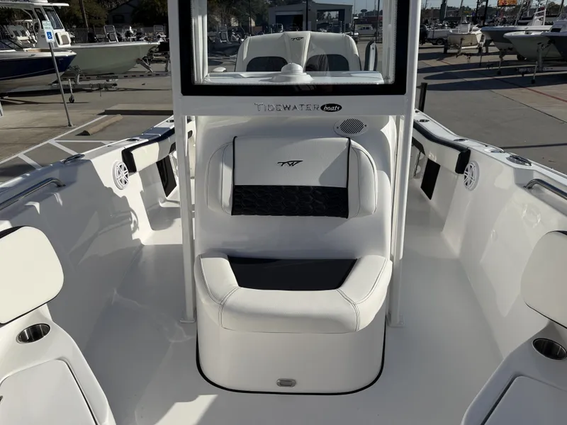 Slide: The Image of Tidewater 220 LXF 2026 - 23