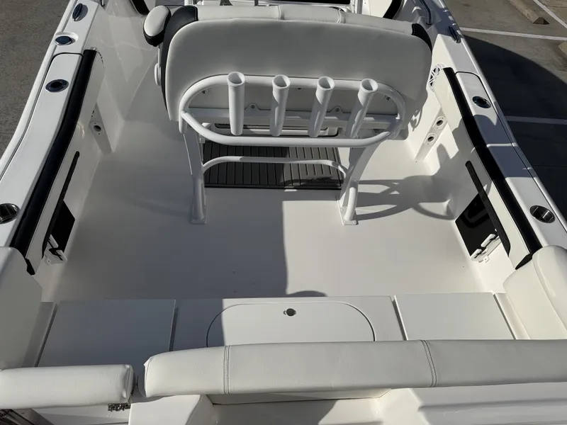 Slide: The Image of Tidewater 220 LXF 2026 - 11