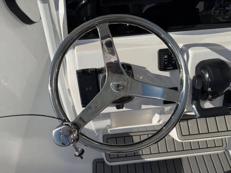 Slide: The Image of Tidewater 220 LXF 2026 - 18