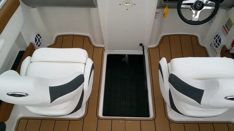 Slide: The Image of Chaparral 21 SSi 2026 - 23