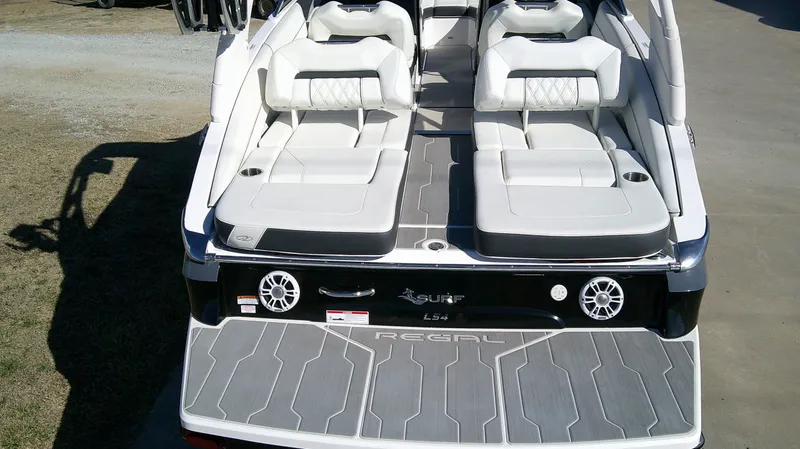 Slide: The Image of Regal LS4 2022 - 22