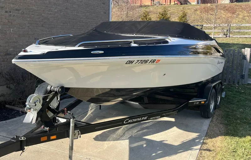 Slide: The Image of Crownline Boats 21 SS 2012 - 11