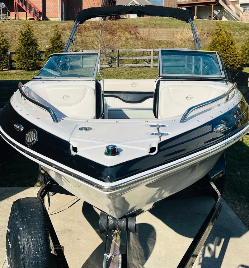 Slide: The Image of Crownline Boats 21 SS 2012 - 12