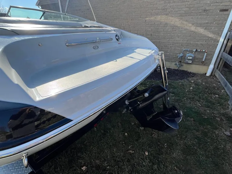 Slide: The Image of Crownline Boats 21 SS 2012 - 14