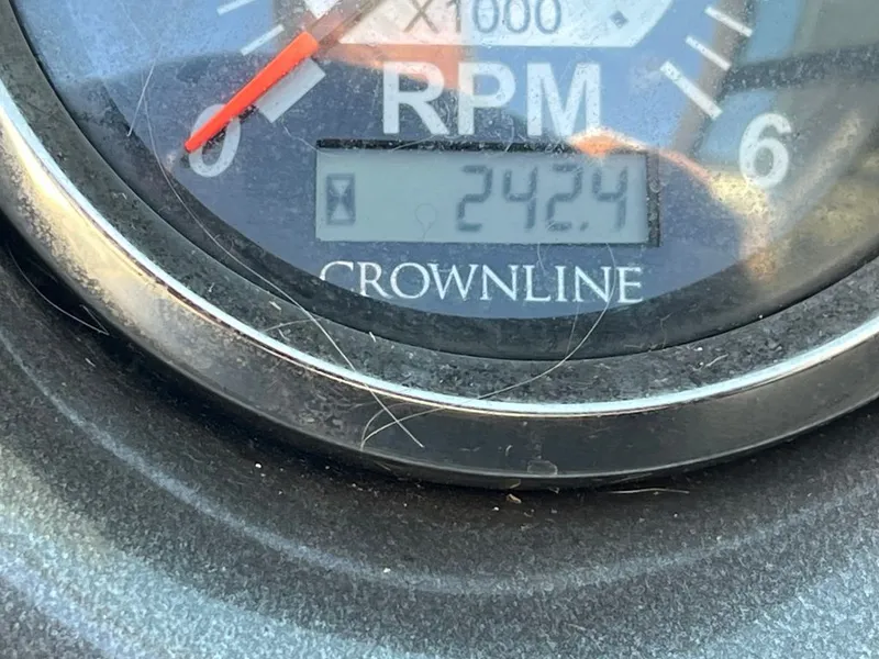 Slide: The Image of Crownline Boats 21 SS 2012 - 2