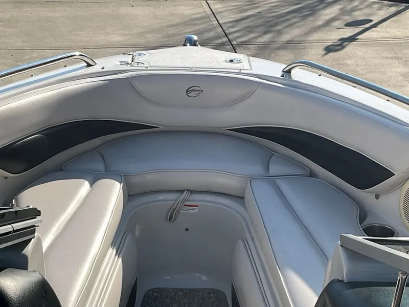 Slide: The Image of Crownline Boats 21 SS 2012 - 5