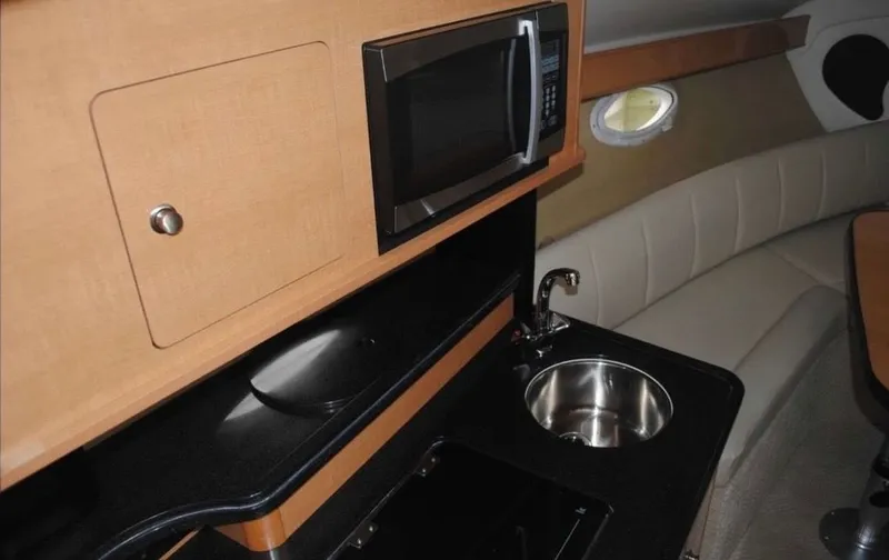 Slide: The Image of Rinker 28 260 Express Cruiser 2010 - 4