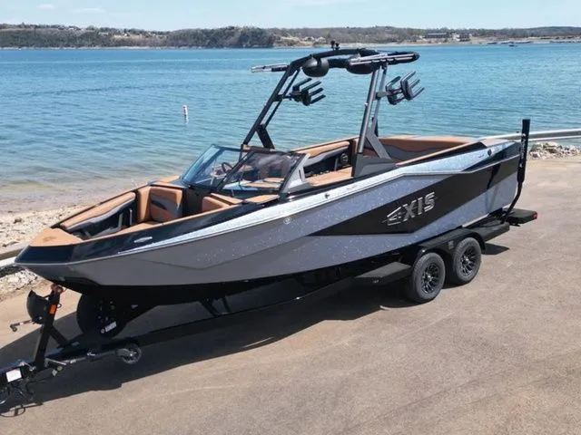 Slide: The Image of Malibu T235 2025 - 12