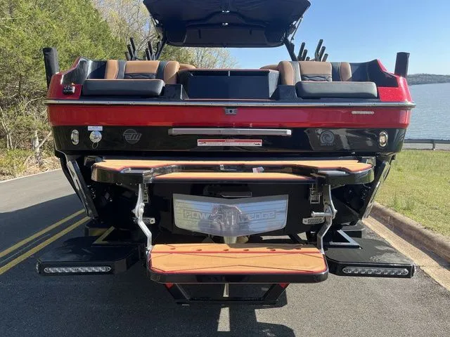 Slide: The Image of Malibu Wakesetter 24 MXZ 2025 - 8