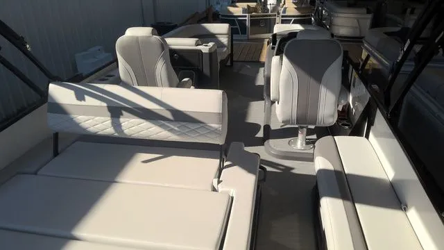 Slide: The Image of Godfrey Monaco 235 SFL 27" Impact Center Tube Package 2026 - 6