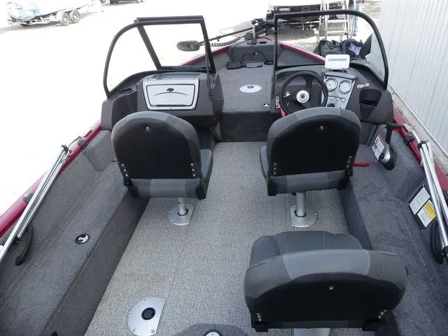 Slide: The Image of Tracker Pro Guide V-16 WT 2024 - 10