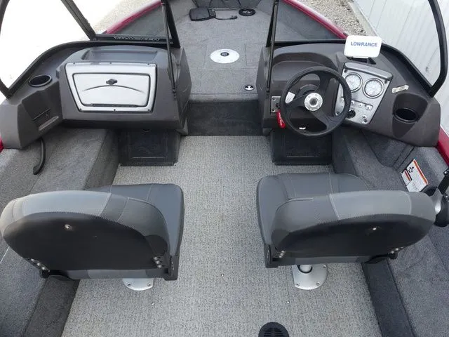 Slide: The Image of Tracker Pro Guide V-16 WT 2024 - 12