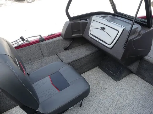 Slide: The Image of Tracker Pro Guide V-16 WT 2024 - 15