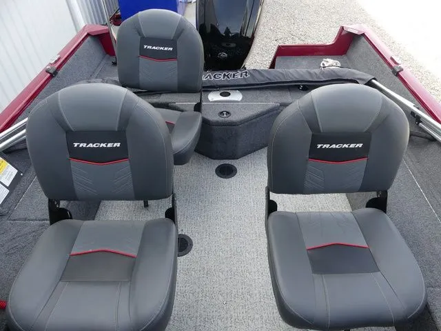 Slide: The Image of Tracker Pro Guide V-16 WT 2024 - 16