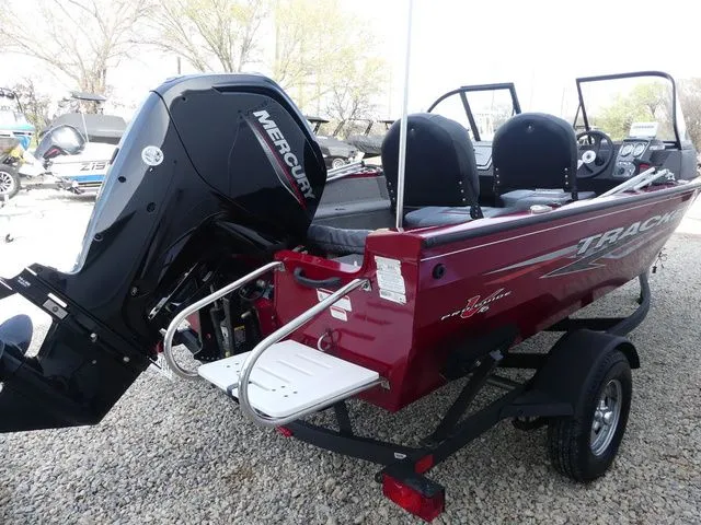 Slide: The Image of Tracker Pro Guide V-16 WT 2024 - 7