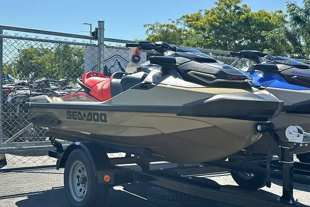 Slide: The Image of Sea-Doo PWC RXT X 325 AUD TN IBR 25 2025 - 17