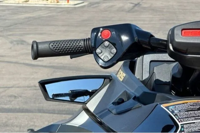 Slide: The Image of Sea-Doo PWC RXT X 325 AUD TN IBR 25 2025 - 43