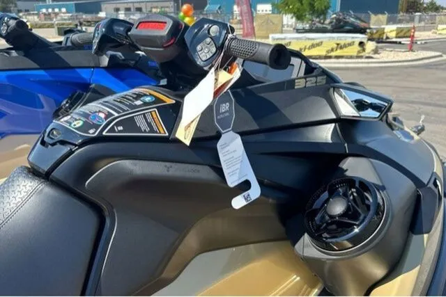 Slide: The Image of Sea-Doo PWC RXT X 325 AUD TN IBR 25 2025 - 71