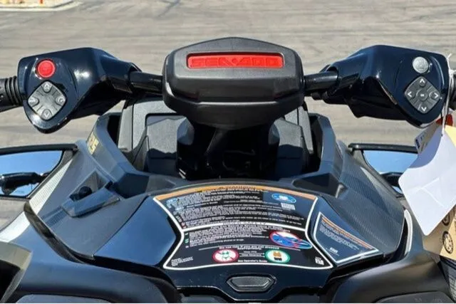 Slide: The Image of Sea-Doo PWC RXT X 325 AUD TN IBR 25 2025 - 90