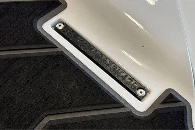 Slide: The Image of Yamaha FX CRUISER SVHO W/AUDIO-WHITE 2025 - 36