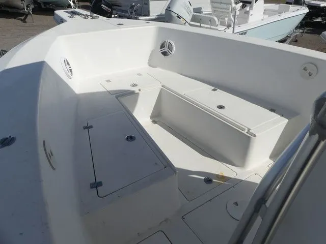 Slide: The Image of Angler 2900 CC 2000 - 10