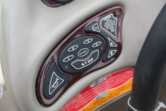 Slide: The Image of Nautique Super Air Nautique 210 2001 - 13