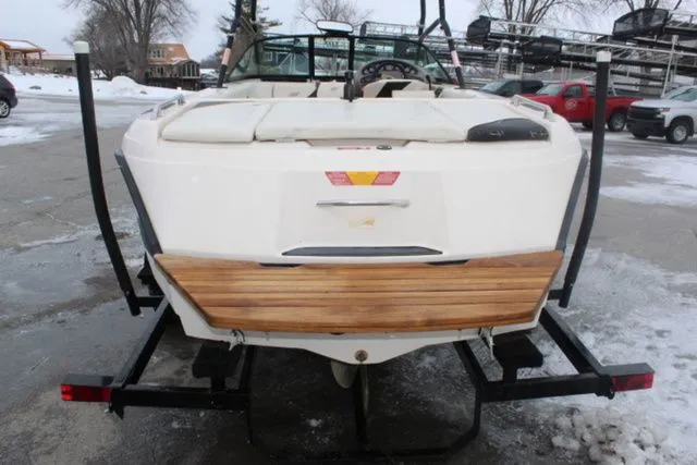 Slide: The Image of Nautique Super Air Nautique 210 2001 - 3