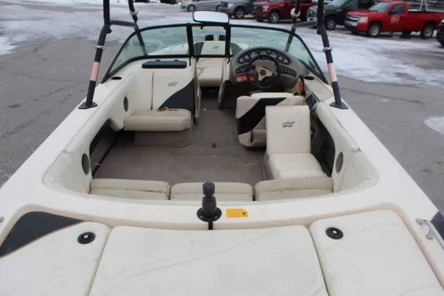 Slide: The Image of Nautique Super Air Nautique 210 2001 - 6