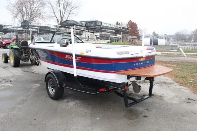 Slide: The Image of Nautique Ski Nautique 2002 - 3