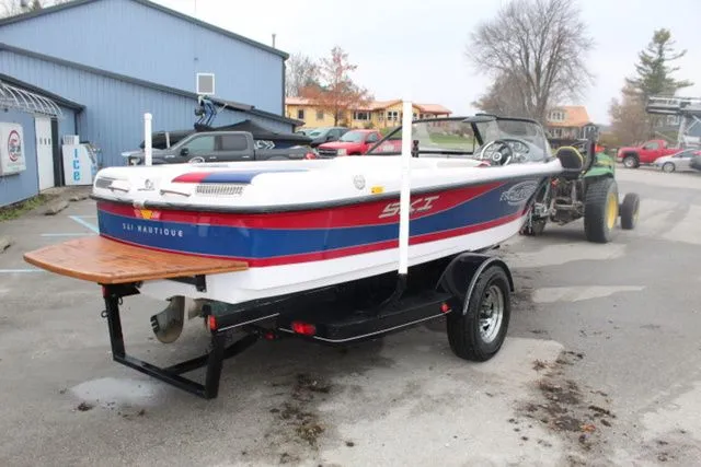 Slide: The Image of Nautique Ski Nautique 2002 - 6