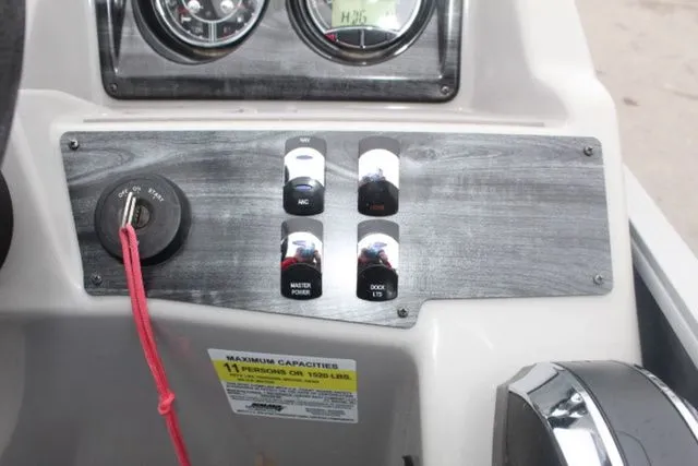 Slide: The Image of Harris Cruiser 230 CW 2023 - 17