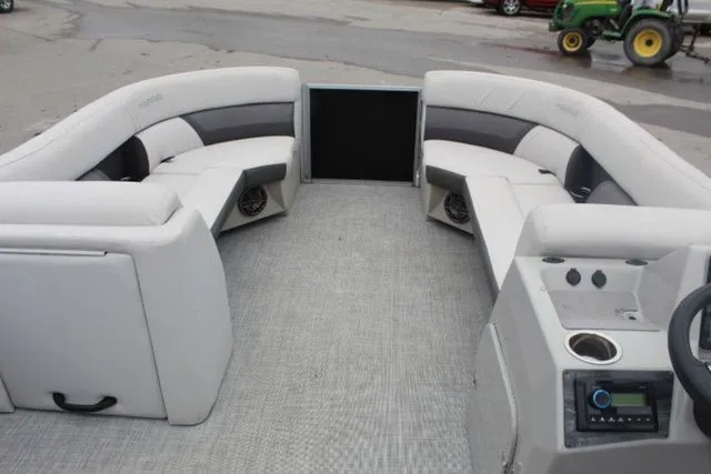 Slide: The Image of Harris Cruiser 230 CW 2023 - 8