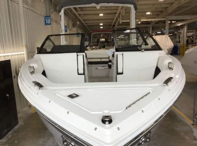 Slide: The Image of Cobalt R6 Surf 2025 - 3